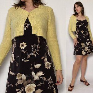 Vintage 1990s Butter Yellow Fuzzy MOHAIR Shrug, Cropped Cardigan Small to Medium